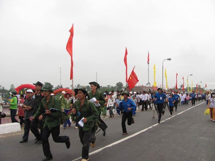 Lễ thượng cờ thống nhất non sông  - 2