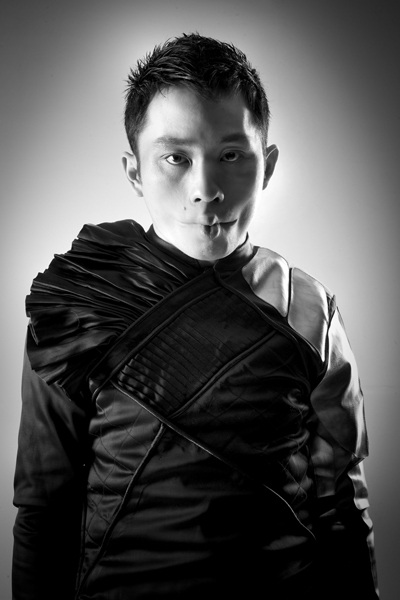 Tùng Dương lại… “gây sốc”! - 1