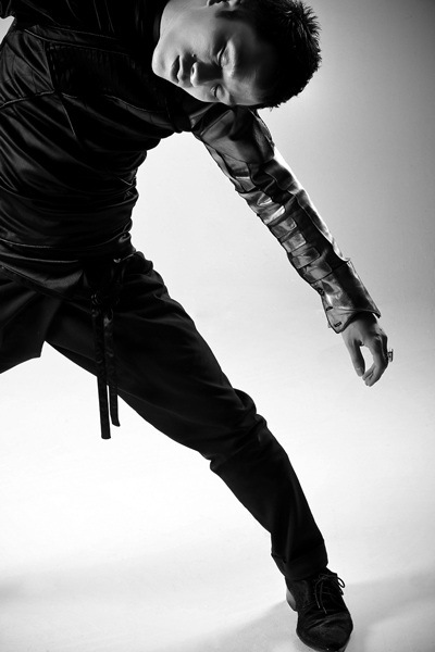 Tùng Dương lại… “gây sốc”! - 2