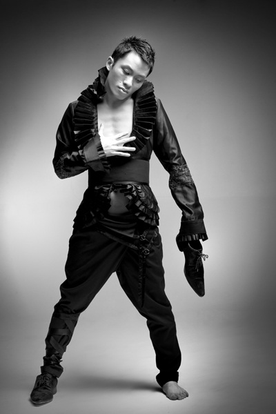 Tùng Dương lại… “gây sốc”! - 4