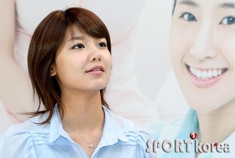 SNSD xinh tươi trong buổi quảng cáo mỹ phẩm - 8