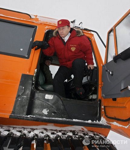 Thủ tướng Putin tham gia nghiên cứu gấu Bắc Cực - 4 Thủ tướng Putin tham gia nghiên cứu gấu Bắc Cực - 4