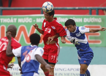 Hà Nội T&T gục ngã, B. Bình Dương thắng lớn - 2 Hà Nội T&T gục ngã, B. Bình Dương thắng lớn - 2