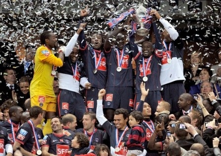 Thắng Monaco, PSG đăng quang Cúp QG Pháp 2010 - 2