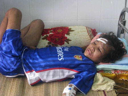 Sức khỏe cháu Hào Anh đã có dấu hiệu khả quan - 1