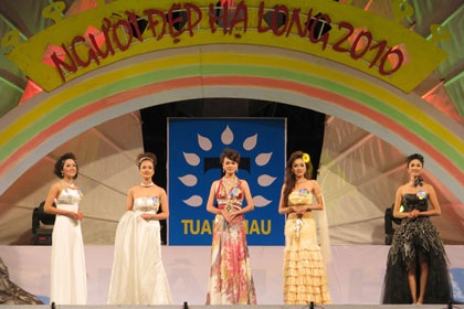 Trương Tùng Lan đăng quang Người đẹp Hạ Long - 2 Trương Tùng Lan đăng quang Người đẹp Hạ Long - 2