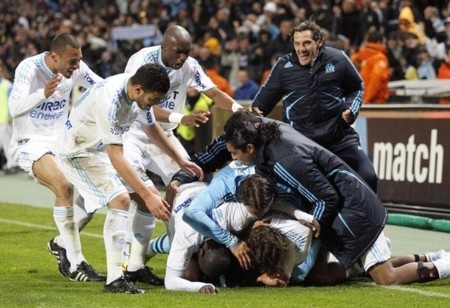 Marseille tưng bừng đón chức VĐ Ligue I - 2 Marseille tưng bừng đón chức VĐ Ligue I - 2