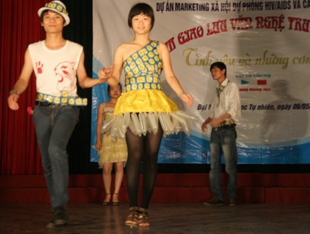 “Tình yêu và những cơn mưa”  - 2