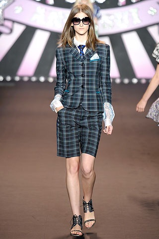 BST xuân hè 2010 của Anna Sui - 33