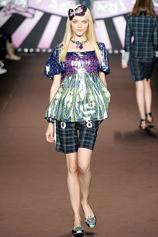 BST xuân hè 2010 của Anna Sui - 34