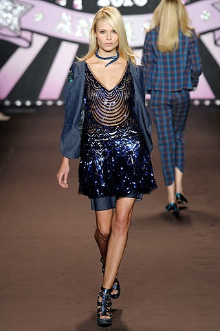 BST xuân hè 2010 của Anna Sui - 20