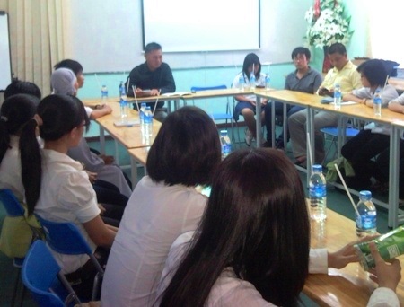 TPHCM: Trao 11 suất học bổng cho sinh viên mồ côi - 1 TPHCM: Trao 11 suất học bổng cho sinh viên mồ côi - 1