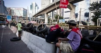 Thái Lan: Hàng nghìn người “áo đỏ” tiến về Bangkok - 1 Thái Lan: Hàng nghìn người “áo đỏ” tiến về Bangkok - 1