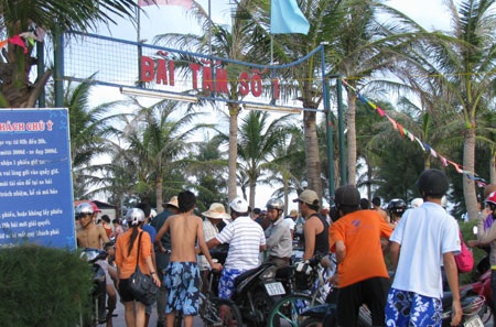 Xáo trộn cuộc sống vì nắng nóng kéo dài - 3