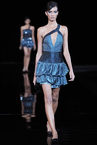 BST xuân hè 2010 của Giorgio Armani - 2 BST xuân hè 2010 của Giorgio Armani - 2