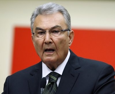 Lãnh đạo đảng đối lập từ chức vì “băng sex” - 1