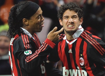ĐT Brazil gạt bỏ Ronaldinho và Pato khỏi World Cup - 1 ĐT Brazil gạt bỏ Ronaldinho và Pato khỏi World Cup - 1