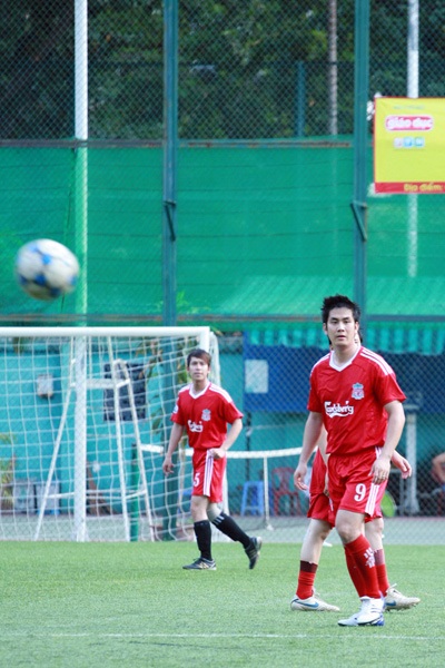 Phương Thanh thành lập đội bóng nghệ sĩ - 4 Phương Thanh thành lập đội bóng nghệ sĩ - 4
