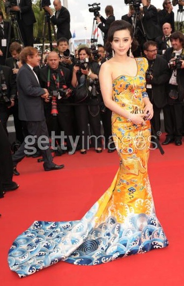 Mỹ nhân khoe dáng trong lễ khai mạc LHP Cannes 2010 - 21 Mỹ nhân khoe dáng trong lễ khai mạc LHP Cannes 2010 - 21