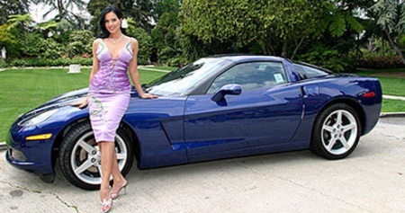 Phần thưởng “tốc độ” cho các cô nàng Playboy - 12 Phần thưởng “tốc độ” cho các cô nàng Playboy - 12