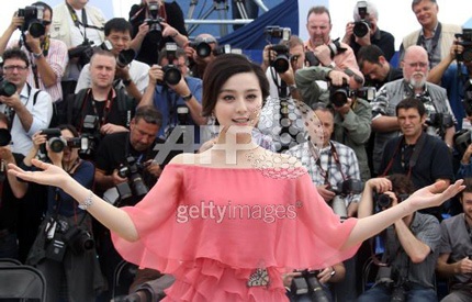 Phạm Băng Băng tỏa sáng tại LHP Cannes 2010 - 5