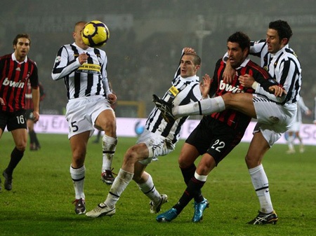 Milan - Juventus: Cuộc chiến vì danh dự - 1 Milan - Juventus: Cuộc chiến vì danh dự - 1