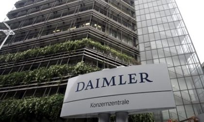 Daimler hủy niêm yết trên sàn New York - 1 Daimler hủy niêm yết trên sàn New York - 1