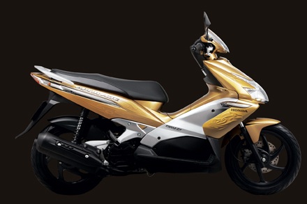 Honda Air Blade thêm phiên bản mới - 2 Honda Air Blade thêm phiên bản mới - 2