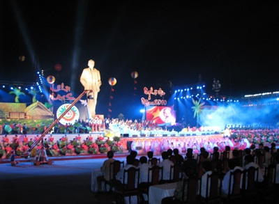 “Hương Sen xứ Nghệ” tỏa ngát đất trời - 12