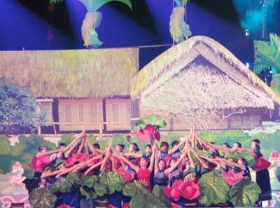 “Hương Sen xứ Nghệ” tỏa ngát đất trời - 1