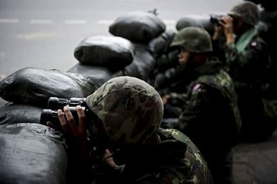 Khi Bangkok biến thành “vùng chiến” - 4