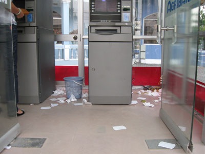 Ý thức từ 1m vuông ATM - 3
