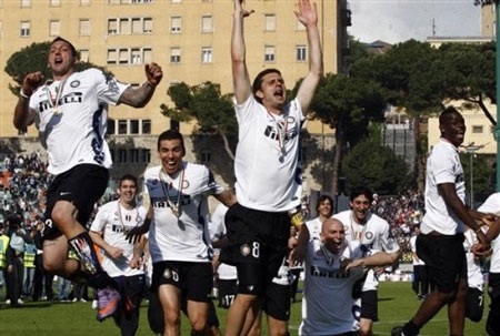 Những cung bậc vui buồn ngày hạ màn Serie A 2009/10 - 1 Những cung bậc vui buồn ngày hạ màn Serie A 2009/10 - 1