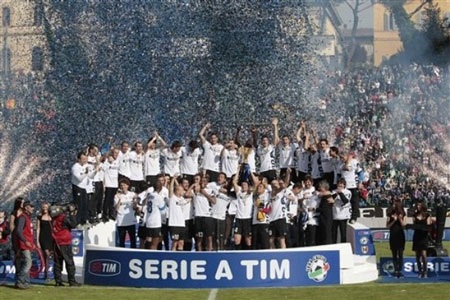 Những cung bậc vui buồn ngày hạ màn Serie A 2009/10 - 4 Những cung bậc vui buồn ngày hạ màn Serie A 2009/10 - 4