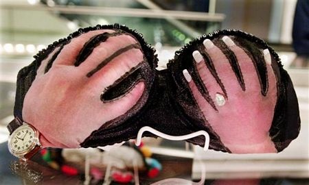 Những kiểu áo ngực “hổng giống ai” - 13 Những kiểu áo ngực “hổng giống ai” - 13