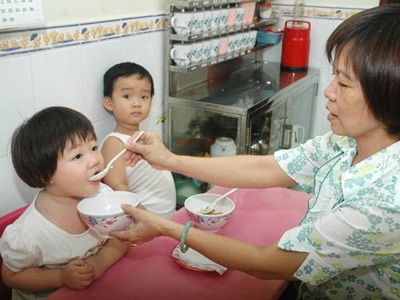 Vì đâu con trẻ chán ăn?  - 1