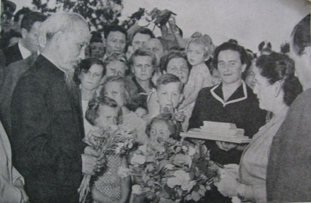 Chủ tịch Hồ Chí Minh công du nước ngoài - 13