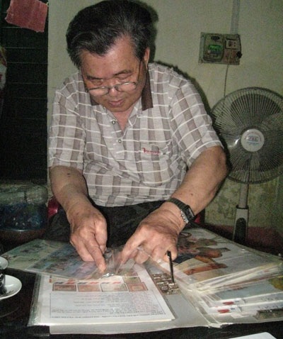 Hơn nửa thế kỉ đam mê sưu tầm tem về Bác - 1 Hơn nửa thế kỉ đam mê sưu tầm tem về Bác - 1