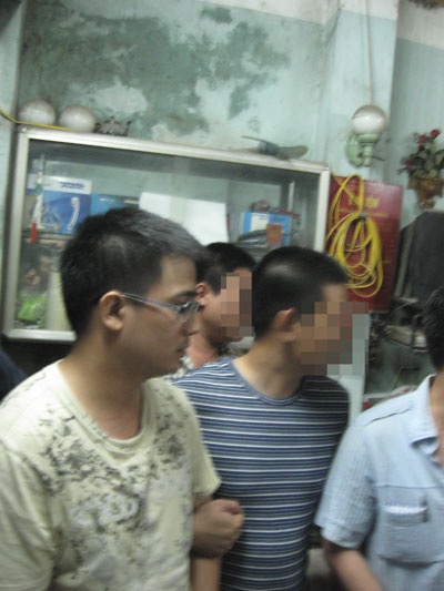 Bắt hung thủ vụ “xác nữ giới không đầu” trên tầng thượng chung cư - 1 Bắt hung thủ vụ “xác nữ giới không đầu” trên tầng thượng chung cư - 1