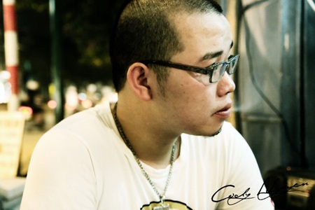 “Gã trọc” Trực Cody và giấc mơ trên những bức tường - 1 “Gã trọc” Trực Cody và giấc mơ trên những bức tường - 1