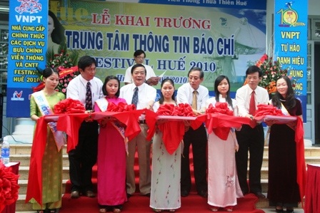 Ra mắt Trung tâm thông tin phục vụ phóng viên dịp Festival Huế - 1