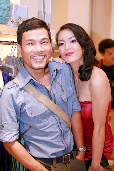 Siêu mẫu Thúy Hạnh đưa con gái cưng đi dự tiệc - 19