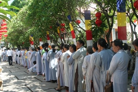 Chiêm bái xá lợi Phật tại Ni viện Diệu Quang - 12 Chiêm bái xá lợi Phật tại Ni viện Diệu Quang - 12