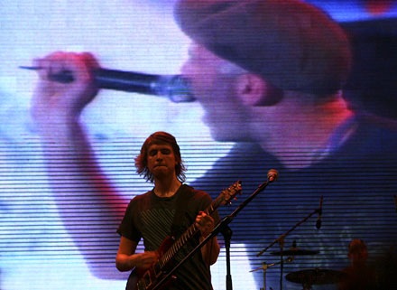 Đêm rock Translate nóng bởi... thời tiết - 11