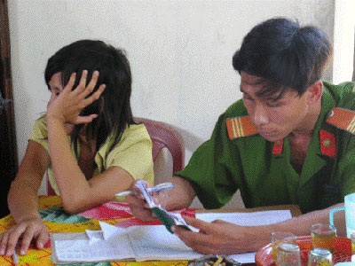 Cơ quan CSĐT vào cuộc vụ thiếu nữ bị hành hạ đến câm điếc - 1