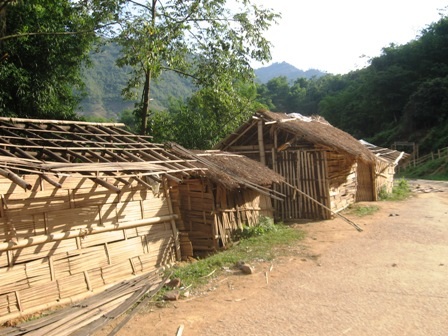 Những căn lều… nuôi con chữ - 4