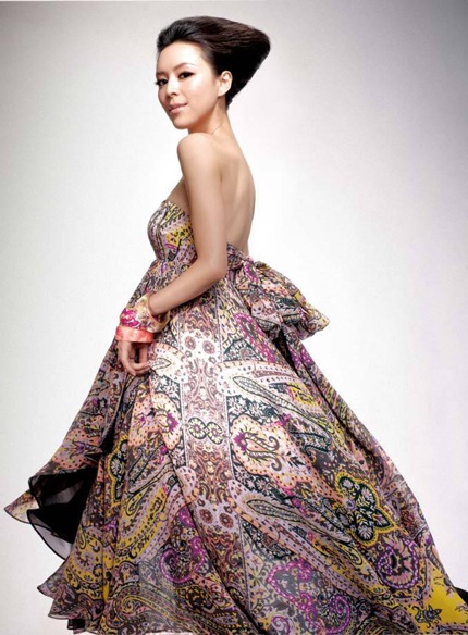 Trương Tịnh Sơ điệu đà với váy hoa - 2 Trương Tịnh Sơ điệu đà với váy hoa - 2