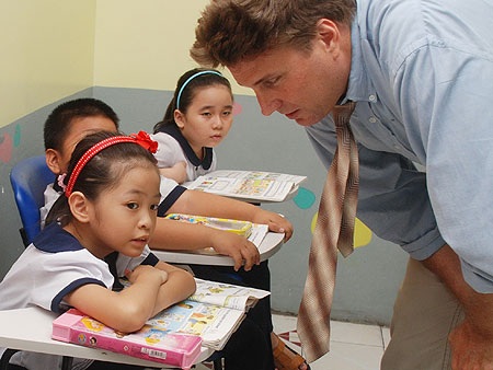 Học ngoại ngữ từ lớp 3: Khó khả thi - 1 Học ngoại ngữ từ lớp 3: Khó khả thi - 1
