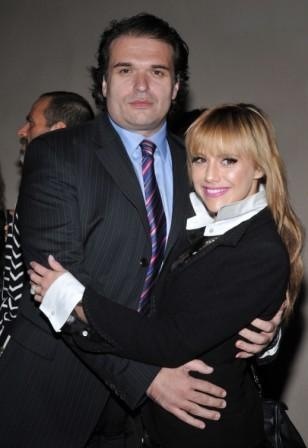 Chồng Brittany Murphy đột tử sau khi vợ qua đời 5 tháng - 3 Chồng Brittany Murphy đột tử sau khi vợ qua đời 5 tháng - 3