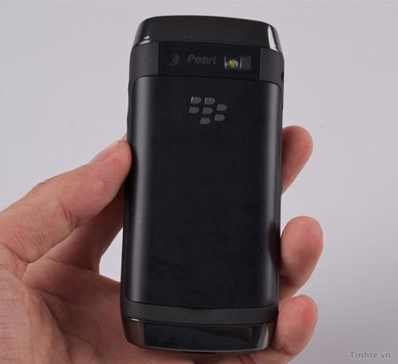 Cận cảnh BlackBerry Pearl 3G tại Việt Nam - 2 Cận cảnh BlackBerry Pearl 3G tại Việt Nam - 2